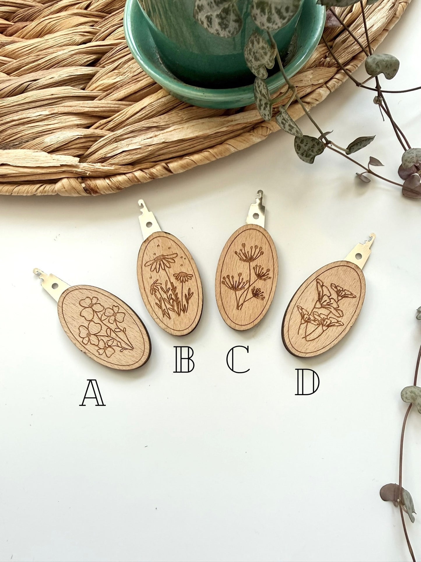 Wooden Needle Threader Floral | Silver Hook Threaders