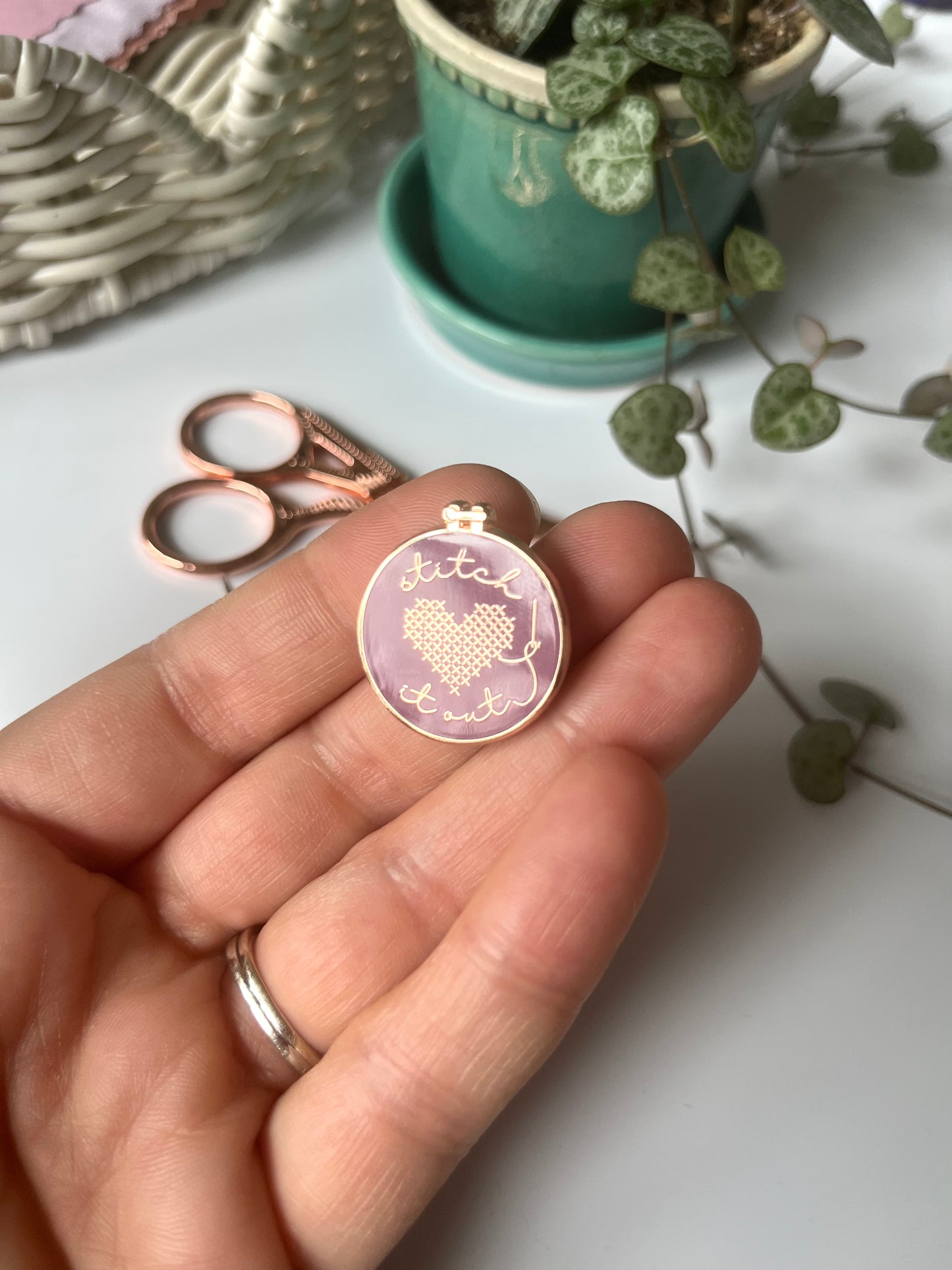 Needle Minder | Rose Gold Enamel Magnetic Needle Minder | Stitch It Out