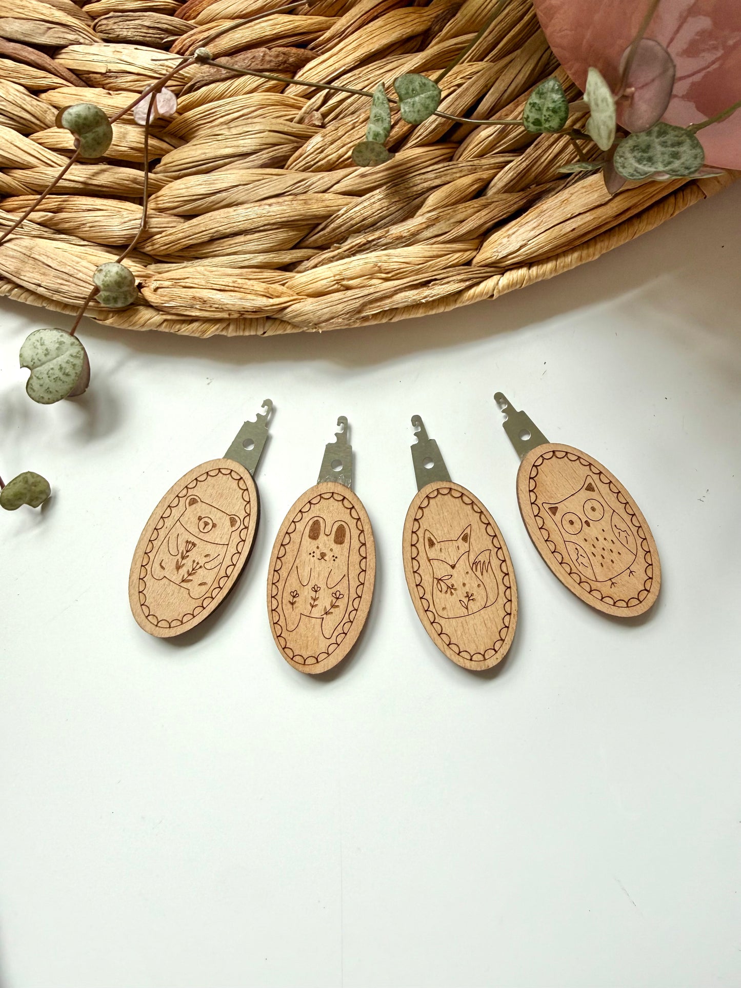 Wooden Needle Threader Animals | Silver Hook Threaders
